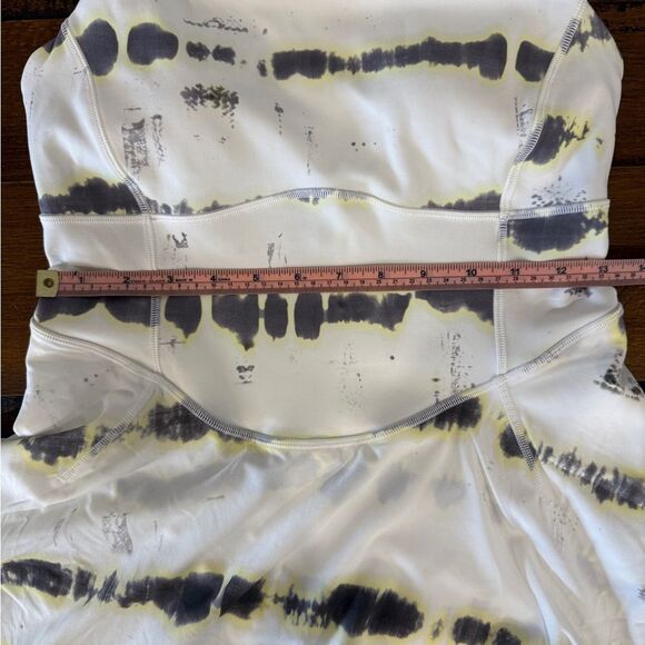 Lululemon NWOT White Tie-Dye Court Crush Dress w/built-in bra & shorts - Size 6 - Picture 9 of 11